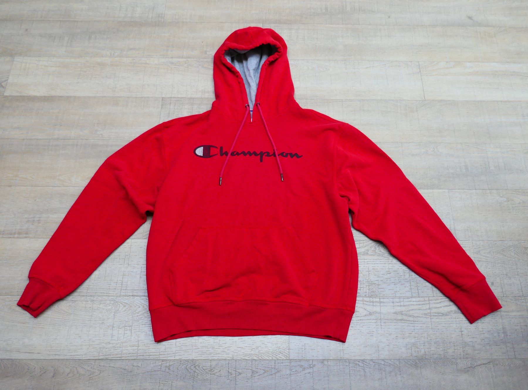 Champion Maglioni & Felpe: Pullover mit Kapuze, Hoodie Champion, Gr. M, rot – Usato da Port venduto da uzuku 2