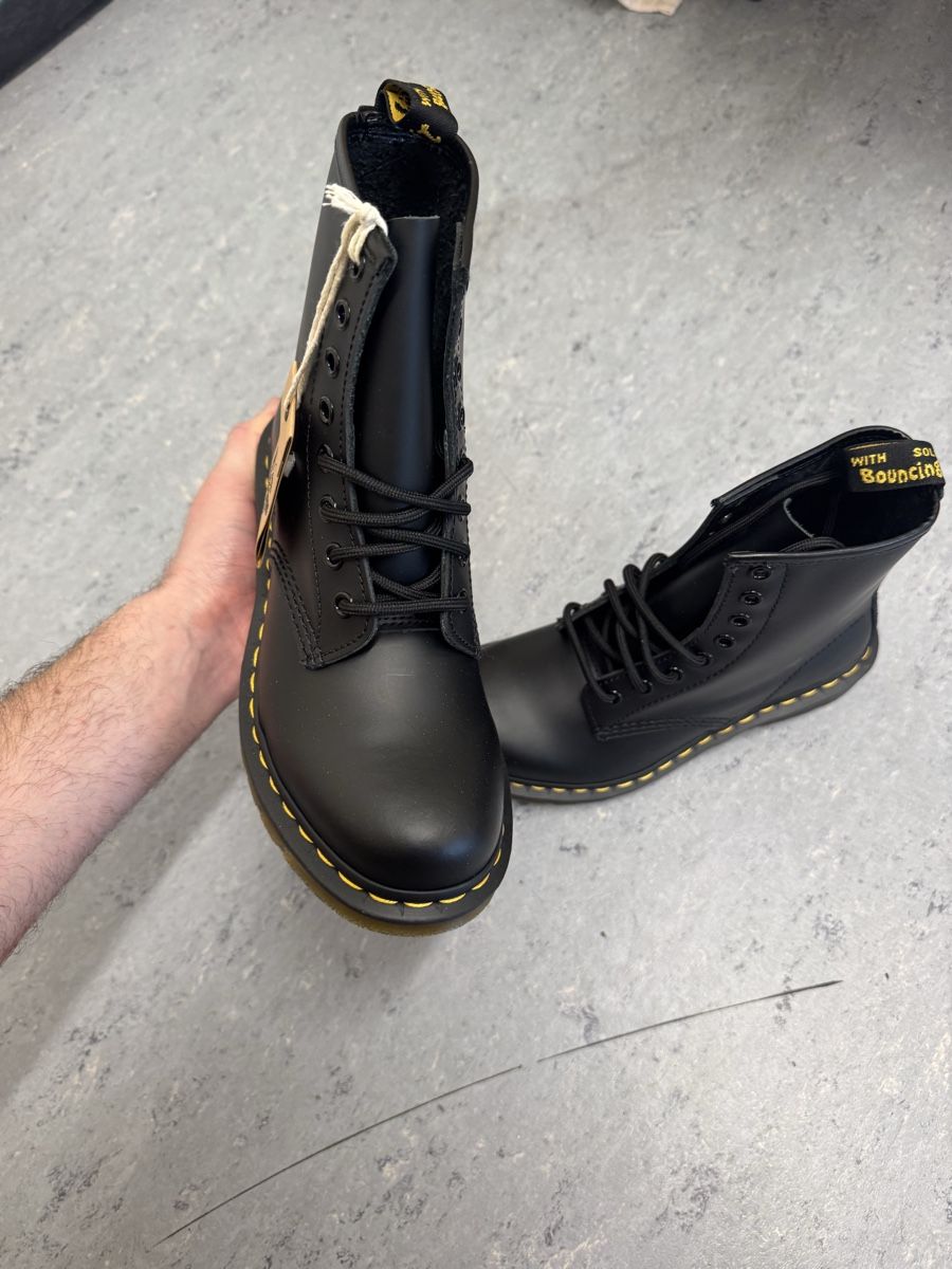 Dr. Martens Damenschuhe: Dr. Martens 1460 Smooth Leather Boots - Classic! Size 37 – Neu (gemäss Beschreibung) aus Effretikon von rus_2l2p 3