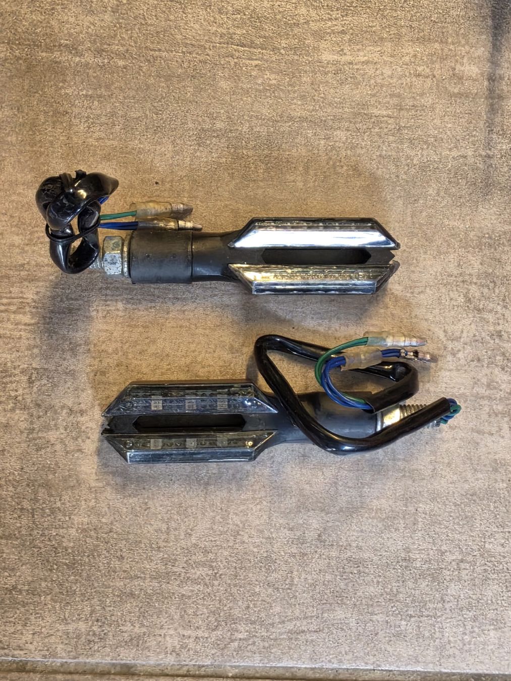 Toutes les pièces détachées moto: sh – Neuf (Voir description) à Flanthey par mic_pf86