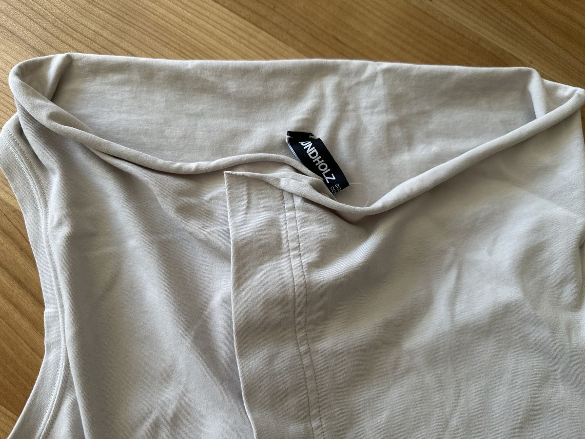 Rundholz T-shirt: Rundholz Shirt – Usato da illnau venduto da sapperlotti