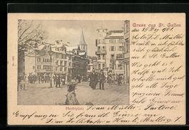 St. Gallen, Hechtplatz mit Passanten und