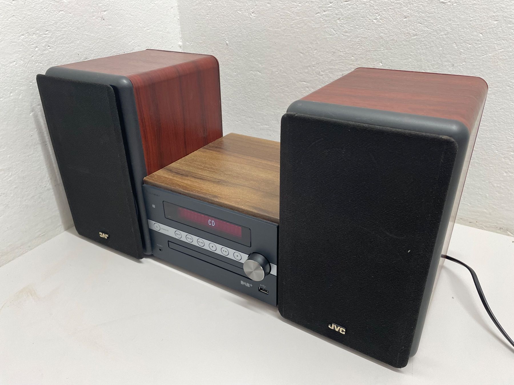 Pioneer Lettore multimediale & Streamer: Pioneer Receiver System X-CM56D/ 2x JVC Speaker – Usato da Niederdorf venduto da LeptonAG