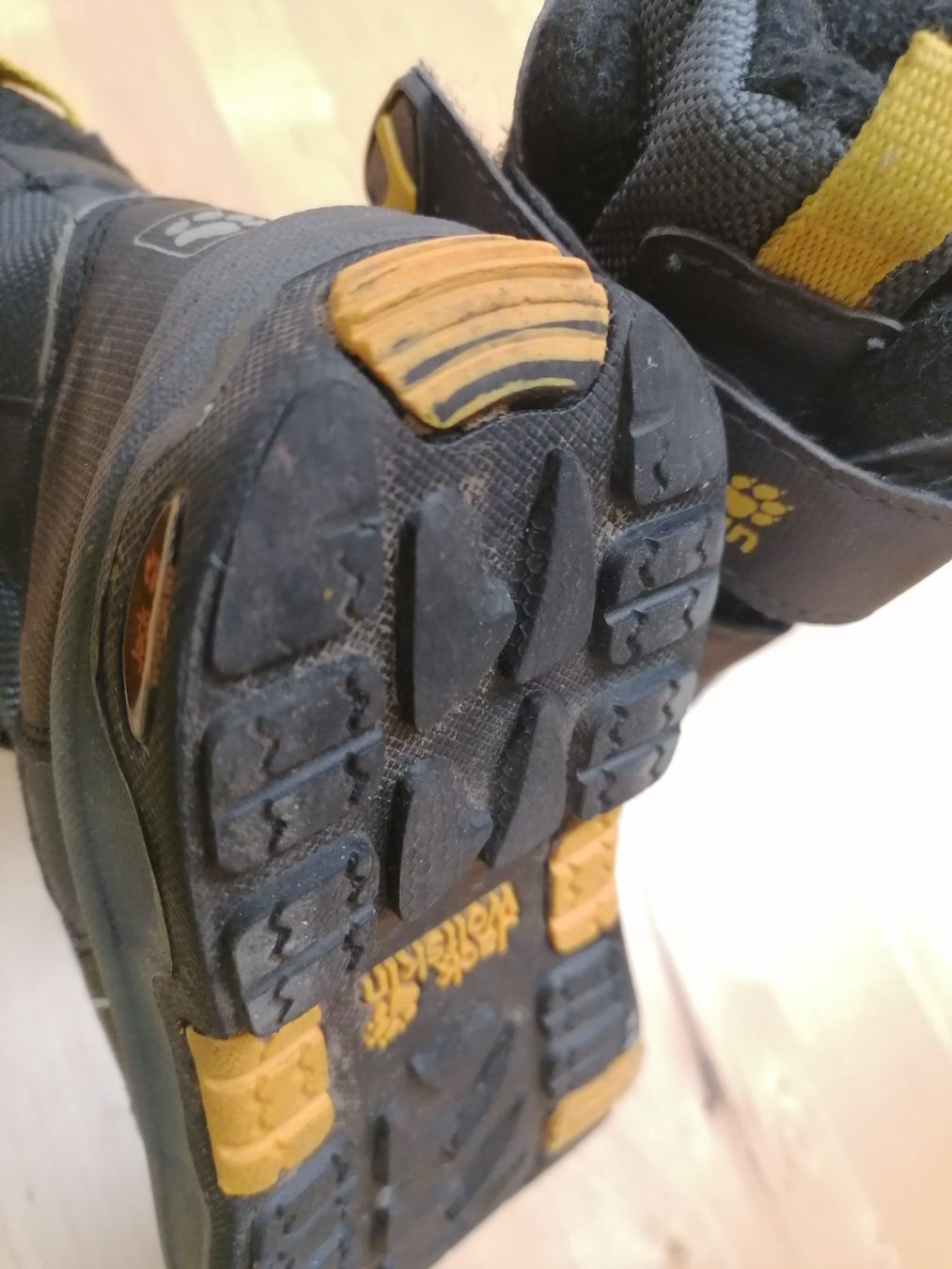 Jack Wolfskin Scarpe da uomo: Jack Wolfskin Winterschuhe Gr. 34, Top Zustand – Usato da Müllheim Dorf venduto da florita01 2