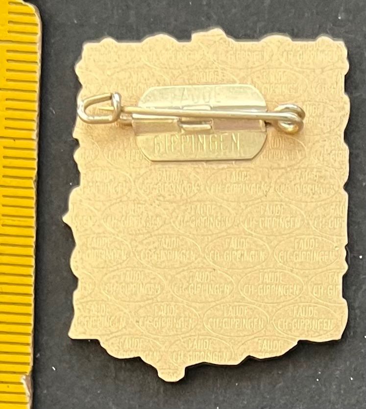Placchette & Badge: Wanderquiz Schweiz  mit Murmeltier/Abzeichen – Usato da Ostermundigen venduto da DaxKarten-75 1