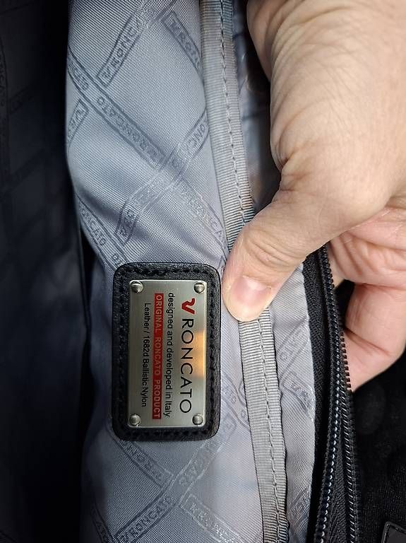 Borse: Laptop Tasche – Usato da Kirchberg BE venduto da Scur3 1