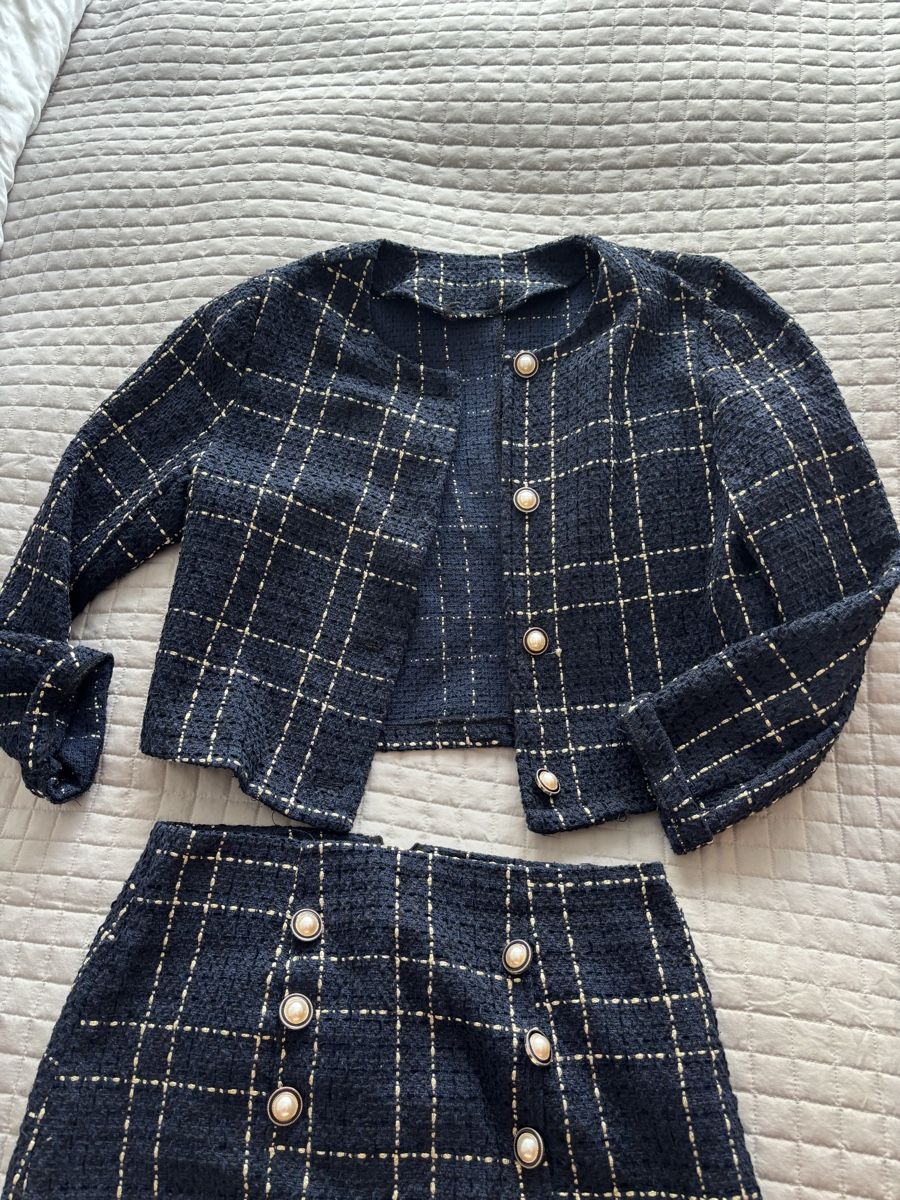 Lots de vêtements: Zweiteiler gr.M – D'occasion à Zug par Biki72 1