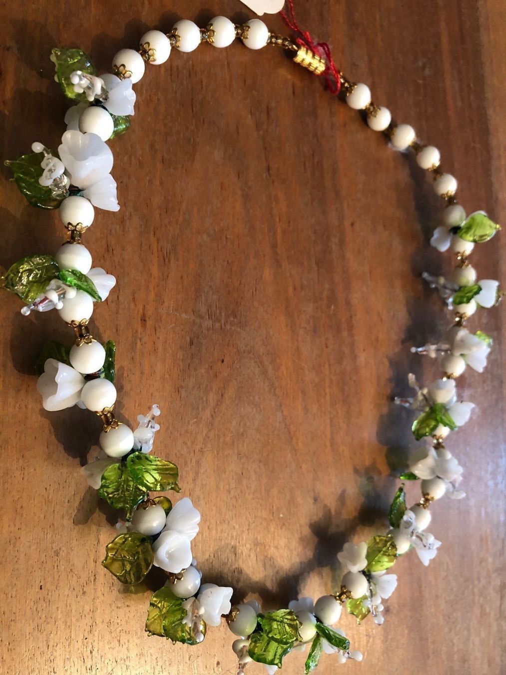 Catenine: GABLONZER GLASBLÜTENCOLLIER.Weissfarben. – Usato da Wald ZH venduto da mlnt 2