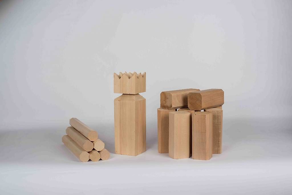 Spiele: Kubb, Wikingerschach aus Schweizer Holz – Neu (gemäss Beschreibung) aus Grünenmatt von Lerchholz