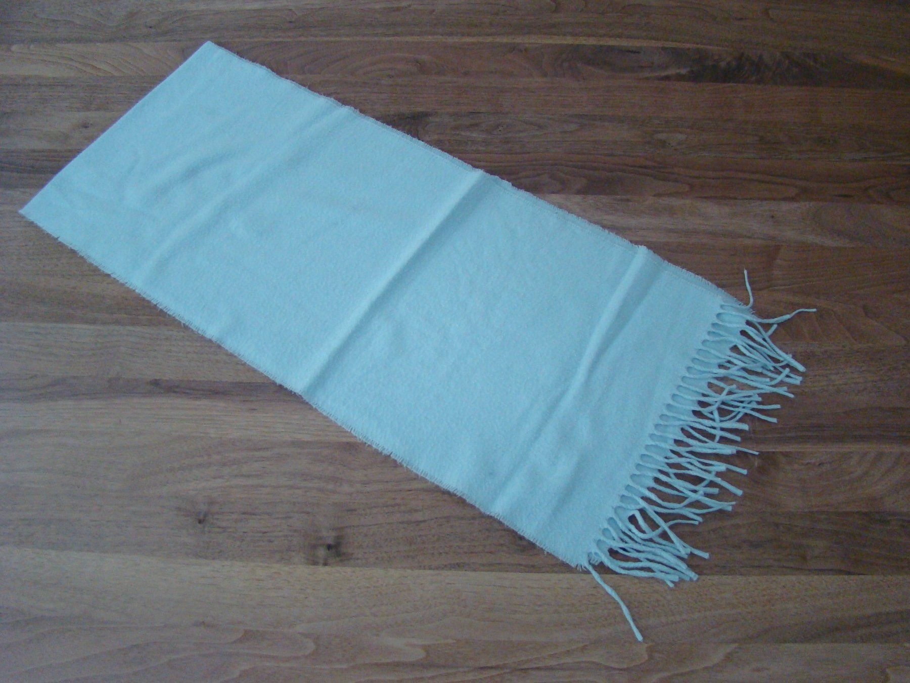 Foulard & Sciarpe: Schal mit Fransen hellblau, warmer Fleece – Usato da Malters venduto da burzi