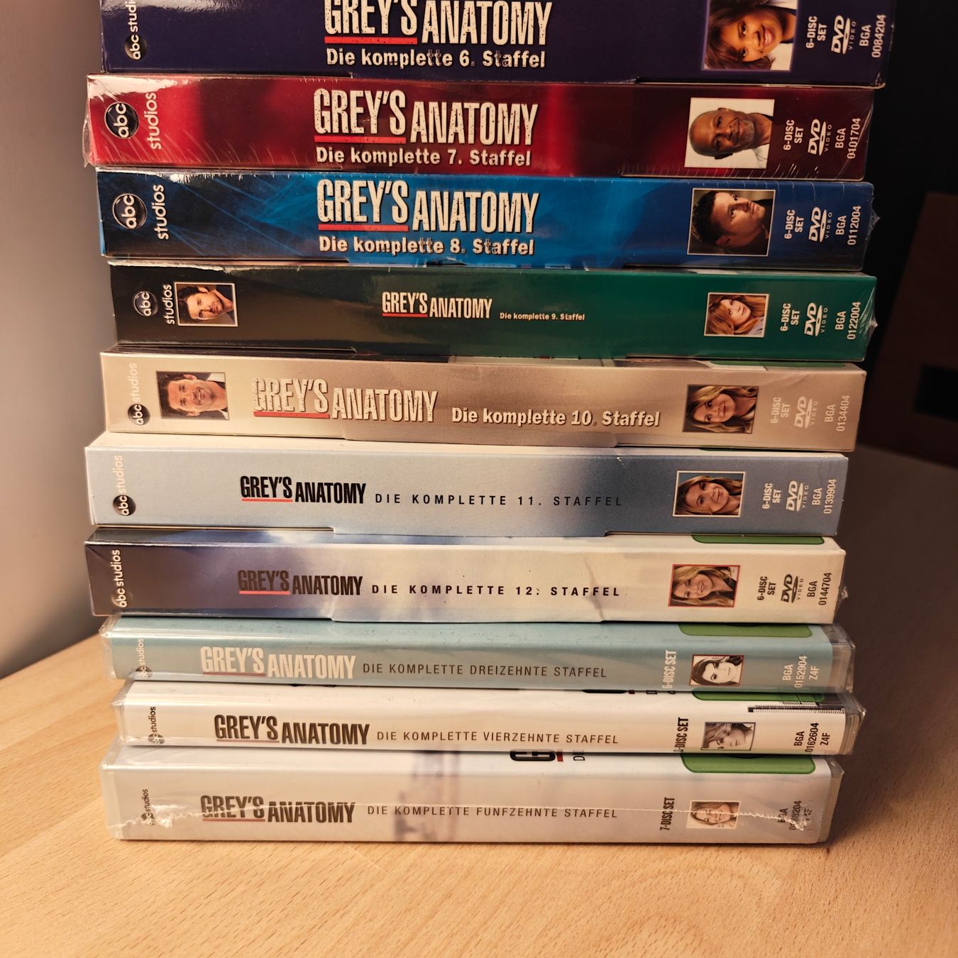 Alle DVDs: Grey's Anatomy Staffeln 1-15 – Neu (gemäss Beschreibung) aus Zürich von antoniorusso 4