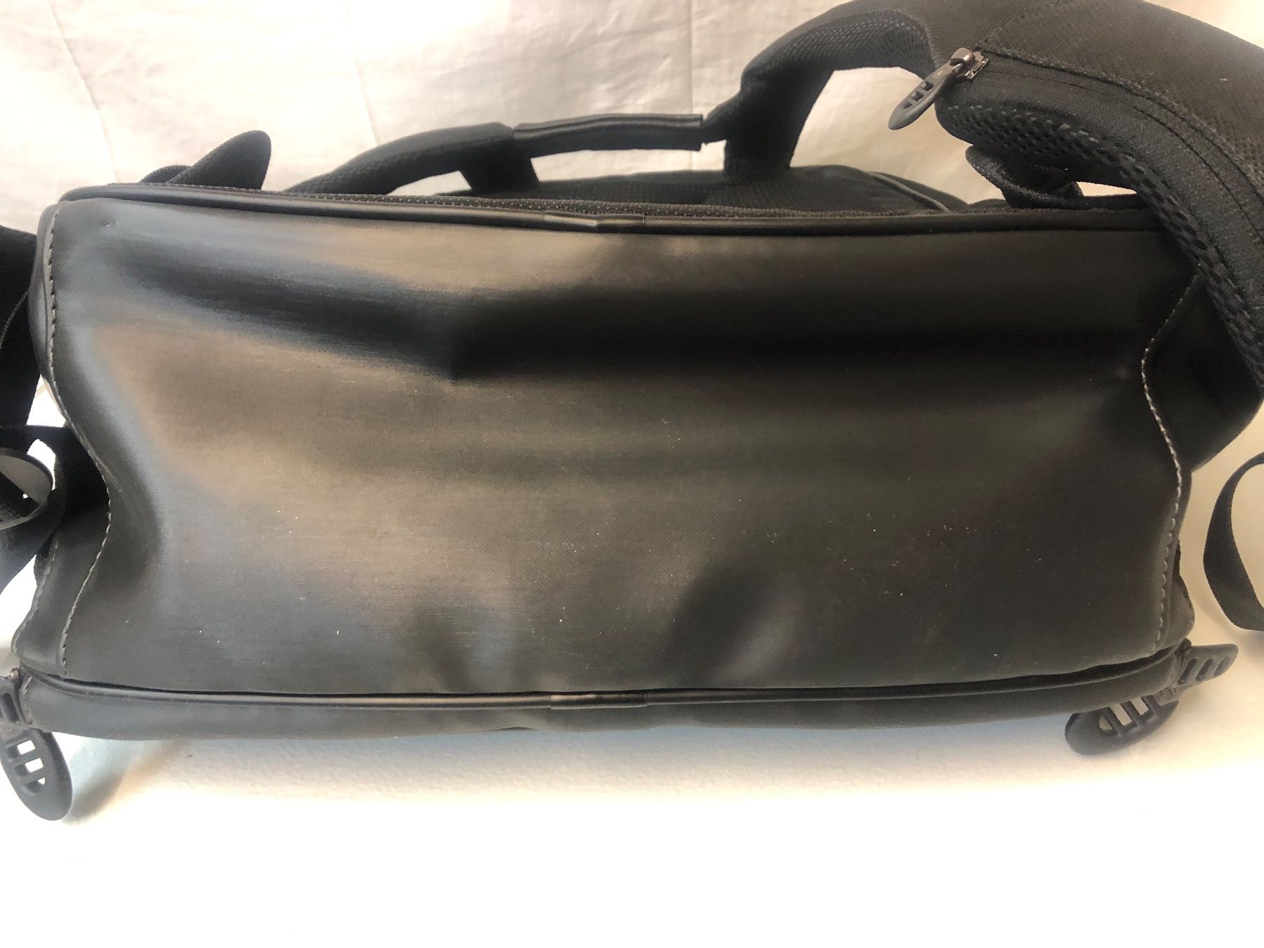 Tumi Zaini: TUMI T-Tech Laptoprucksack – Usato da Brunnen venduto da Allerwaren 4