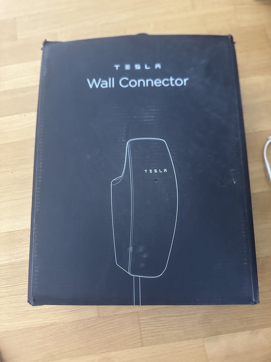 Tesla Caricabatterie: Tesla wall connector Gen 3 - NEW – Nuovo (secondo la descrizione) da Cudrefin venduto da trax51