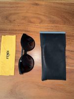 Lunette de soleil Fendi