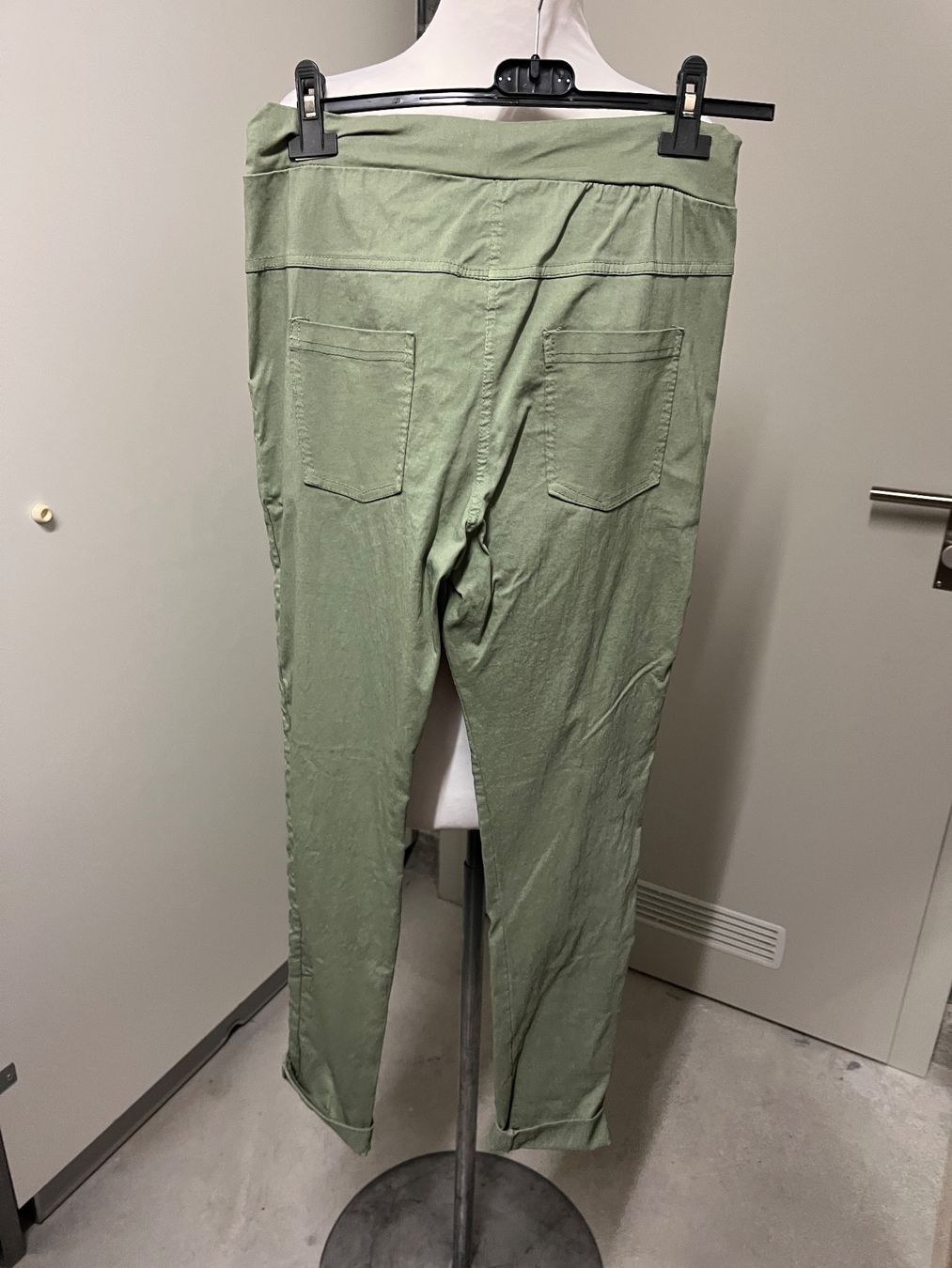 Pantaloni: Hose, Grösse S, Neu – Nuovo (secondo la descrizione) da Interlaken venduto da Jasmin_Flower 2