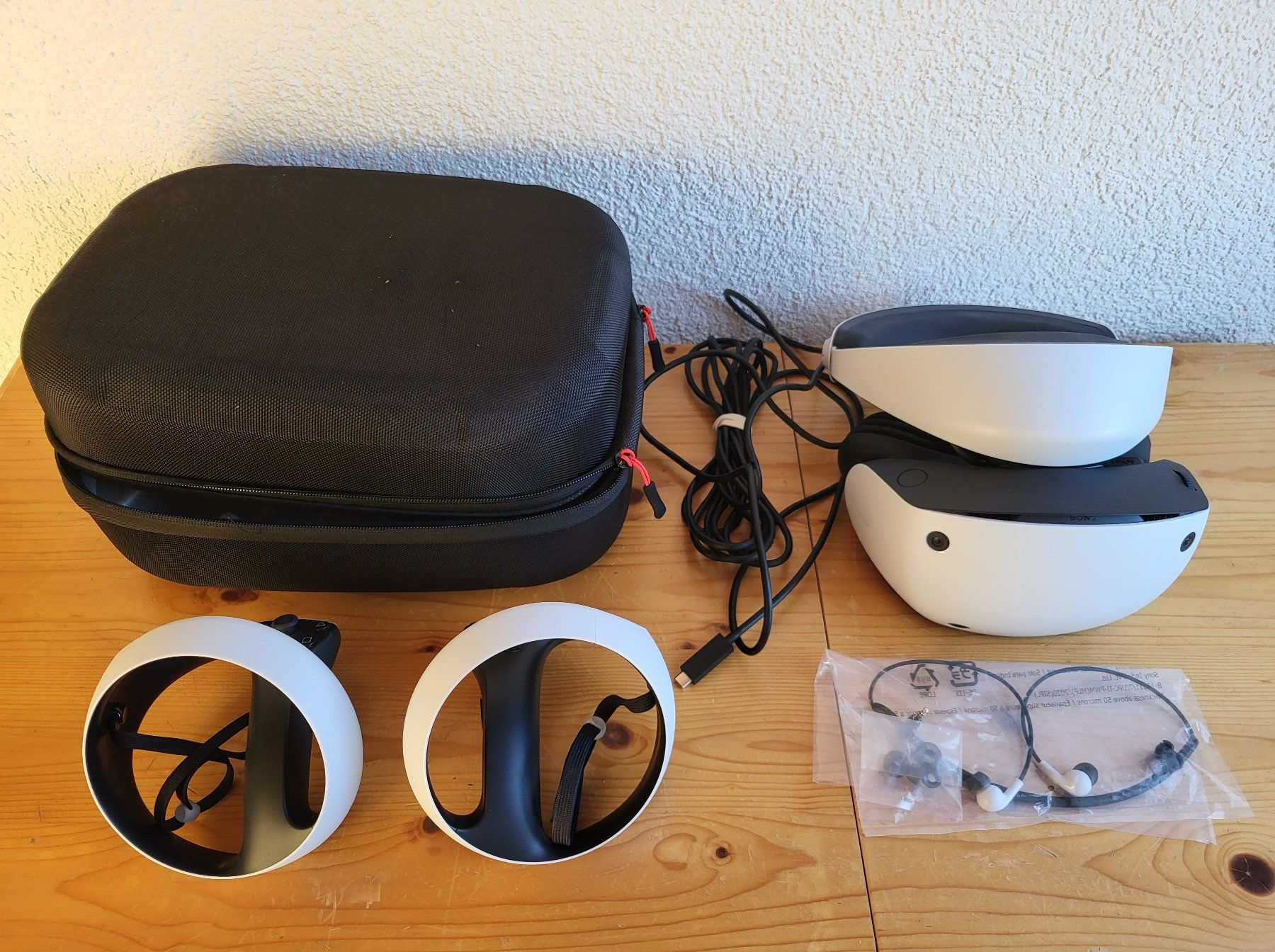 Sony Casco VR: Sony Playstation VR2 (PSVR2) inkl Case + original PC-Adapter – Usato da Oberstocken venduto da Steiner021