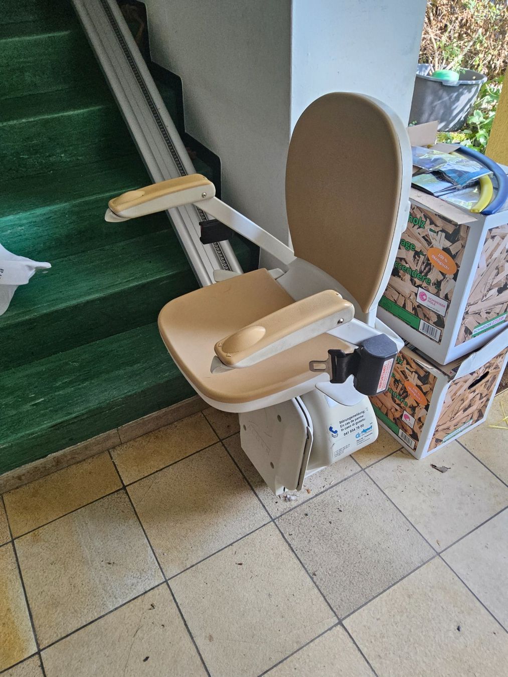Scale: Treppenlift – Usato da Oberwil BL venduto da Interact 1