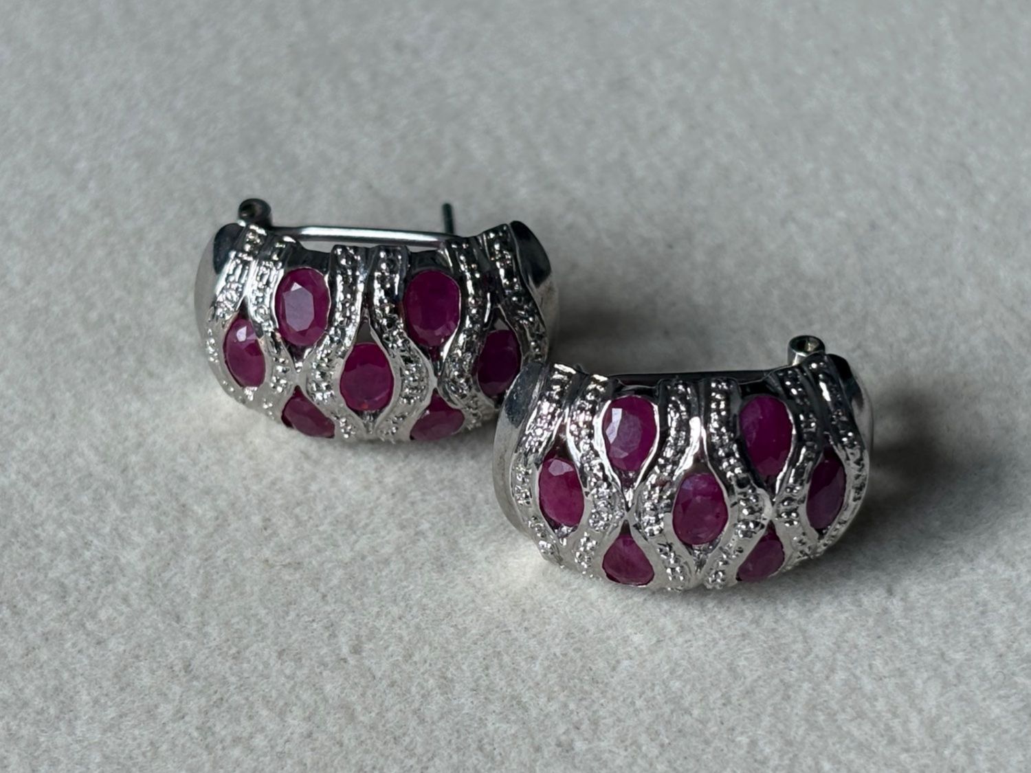 Boucles d'oreille: Rubin Creolen, Silber 925, NEU – Neuf (Voir description) à Brugg AG par lau_9rvy 2
