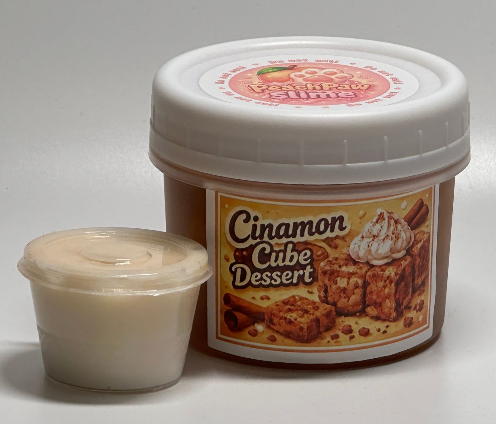 Giocattoli: Cinamon Cube Dessert - Jelly Cube Slime 180ml – Nuovo (secondo la descrizione) da Riehen venduto da sesambestcoins2004 1