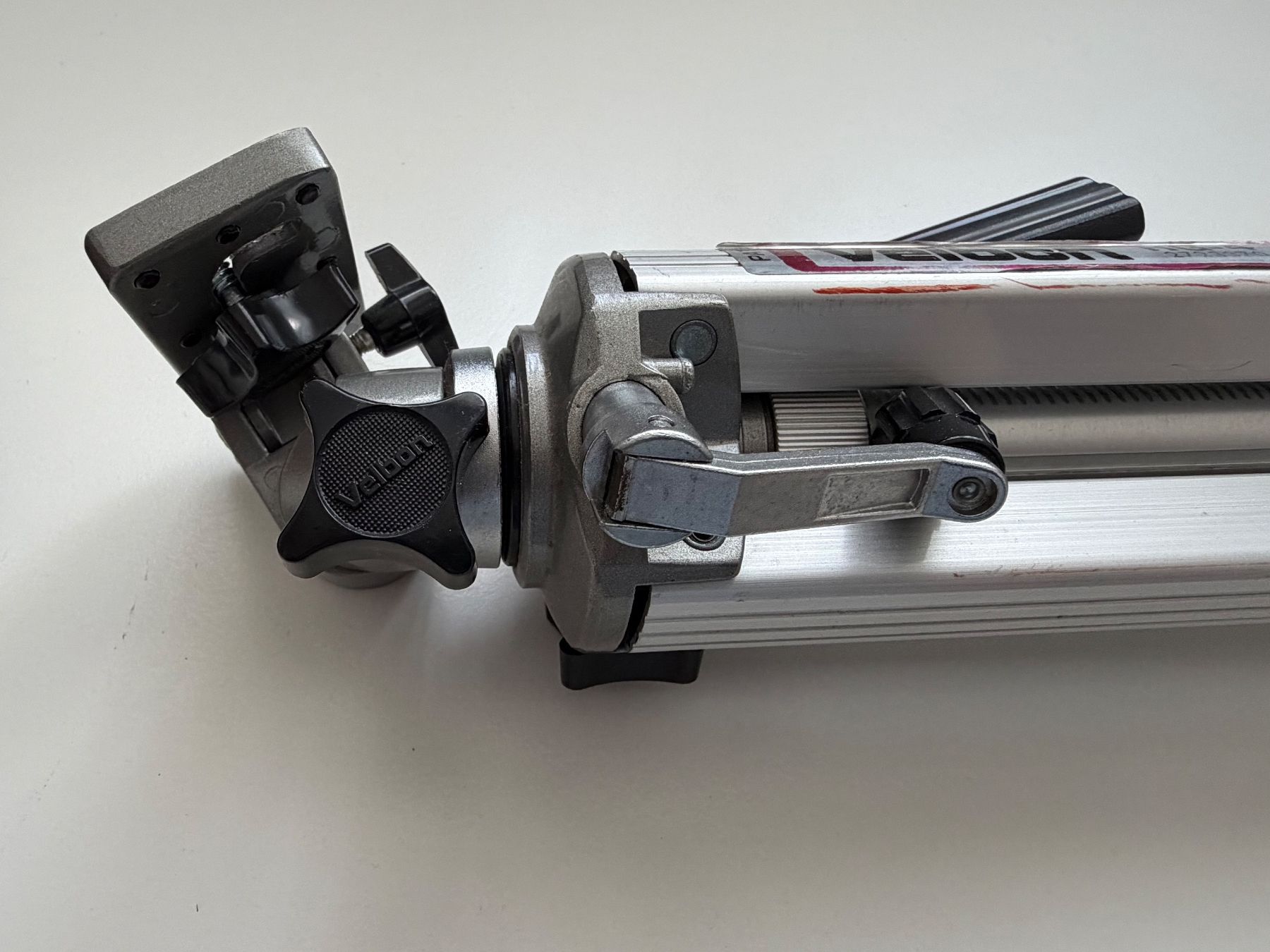 Velbon Stative & Köpfe: Velbon HG-4 Stativ / Kamerastativ – Gebraucht aus Duggingen von Ysvogel 4