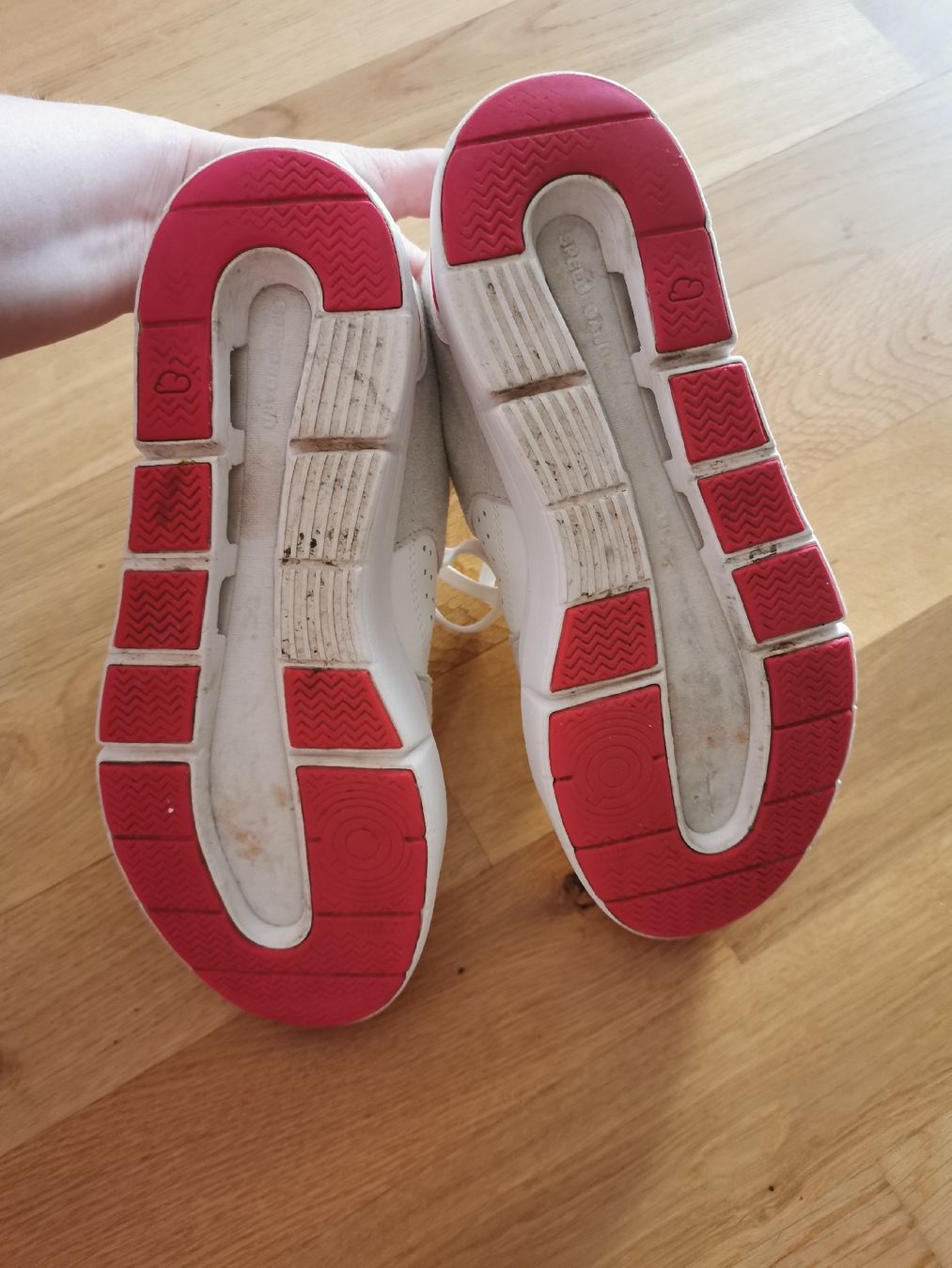 On Scarpe da donna: ON The Roger Sneaker Gr. 37 (eher 36) – Usato da Weinfelden venduto da Heldin11 3