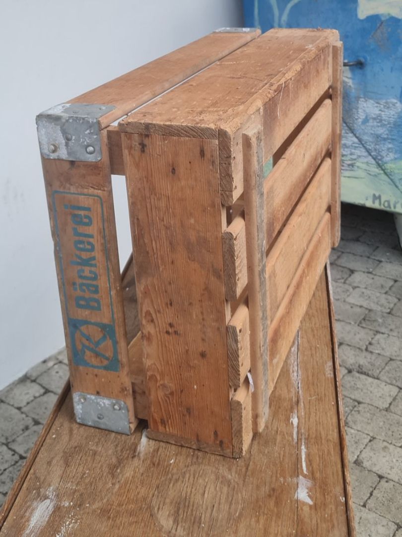 Casse di trasporto: Harasse Antik mit Anschrift Bäckerei – Usato da Hofstetten b. Brienz venduto da Nordtor 5