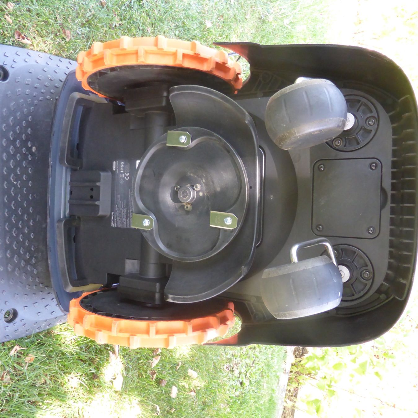 Segway Rasenmäher: Segway Navimow i108E – Gebraucht aus Düdingen von notteG 8