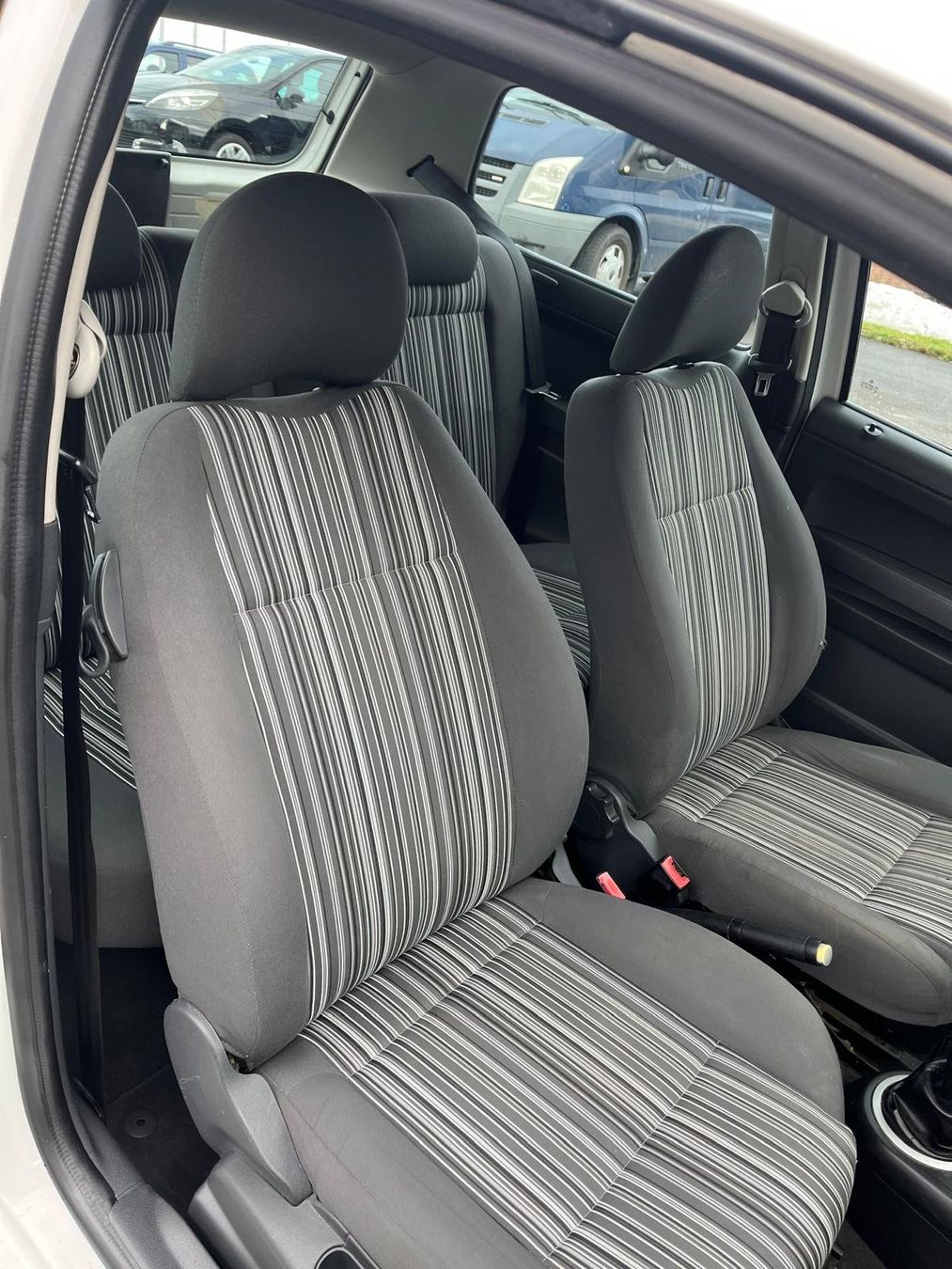 VW Autos: VW Fox 1.2 – Defekt aus Wolfhalden von  3
