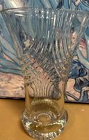 Elegant Glass Vase - Perfect for Spring Bouquets!
