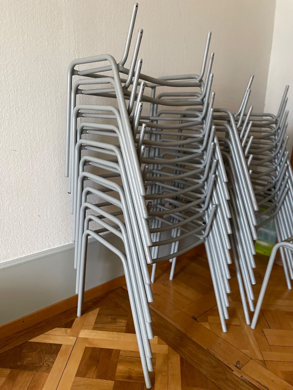 Schaffner Sedie: Stahlrohr Untergestelle zu Schaffner Bermuda – Usato da Solothurn venduto da gamma999
