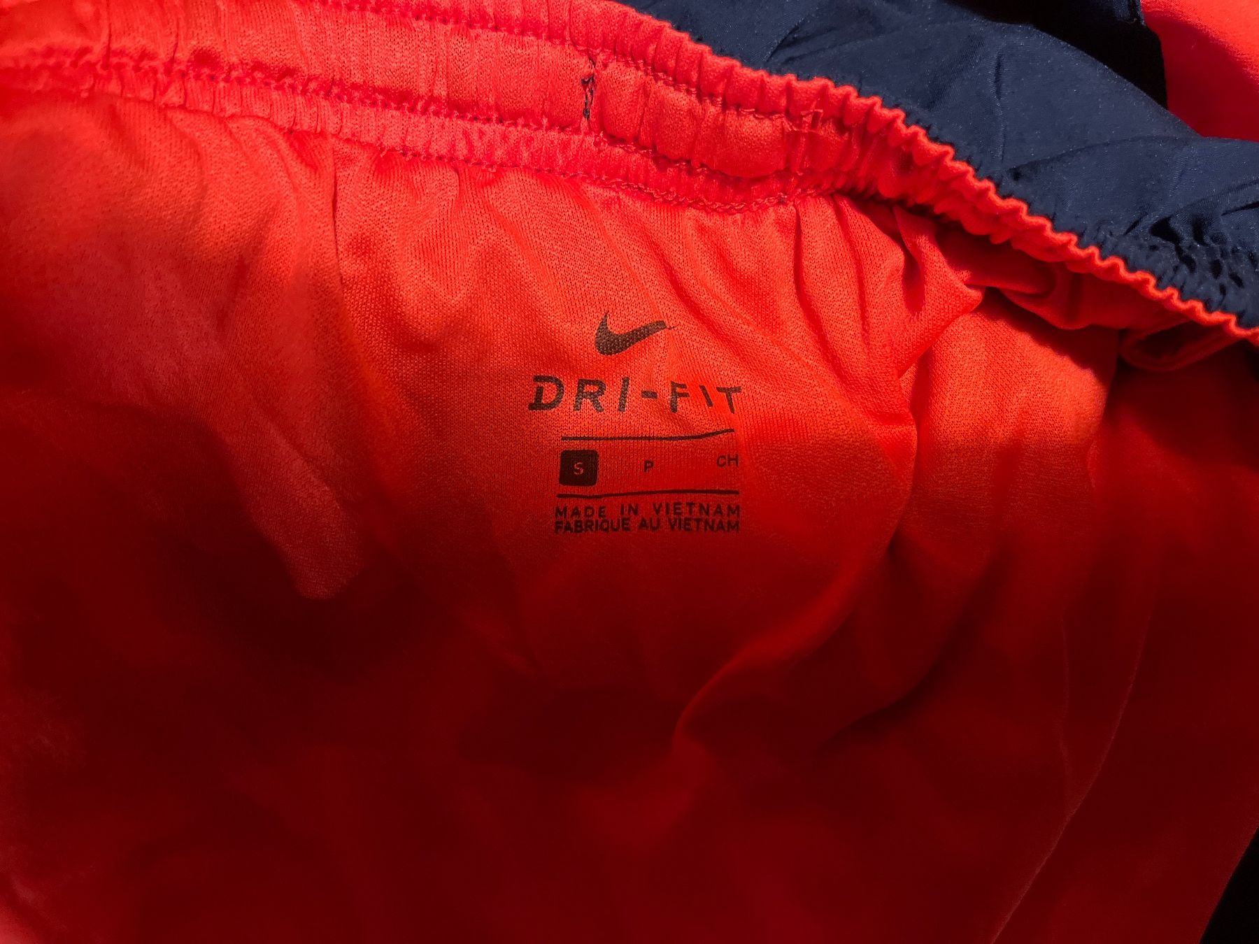 Nike Pantaloni: Short de running Nike – Usato da Château d'Oex venduto da cla_7tch 2