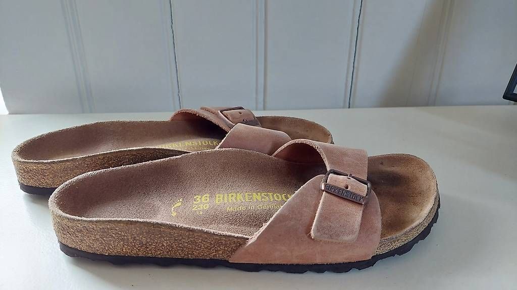 Birkenstock Damenschuhe: Birkenstock Einriemer / Sandalen – Gebraucht aus Schaffhausen von nps 1