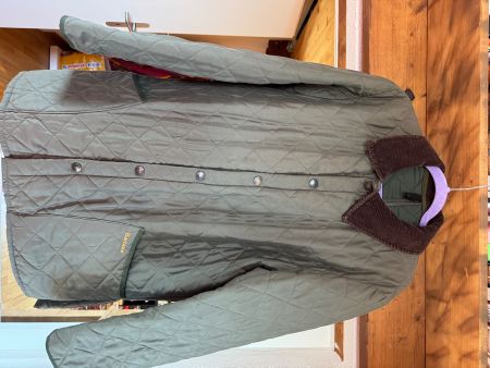 BARBOUR Steppjacke olivgrün mit braunem Cordkragen