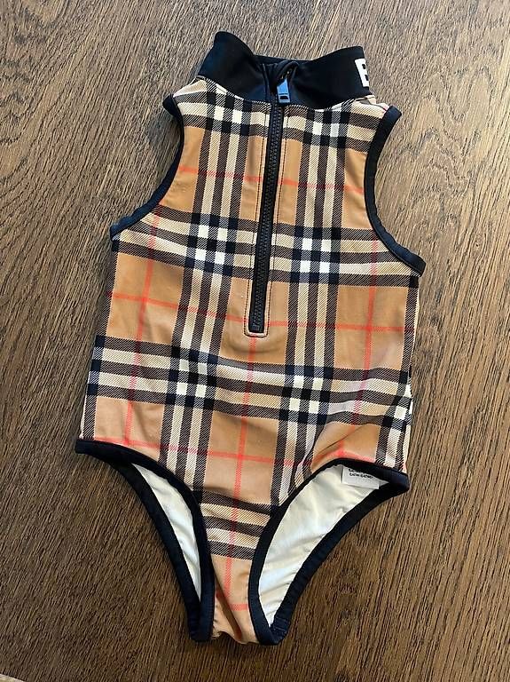 Burberry Badekleider & Bikinis: Badeanzug Burberry – Gebraucht aus Thalwil von vverinha