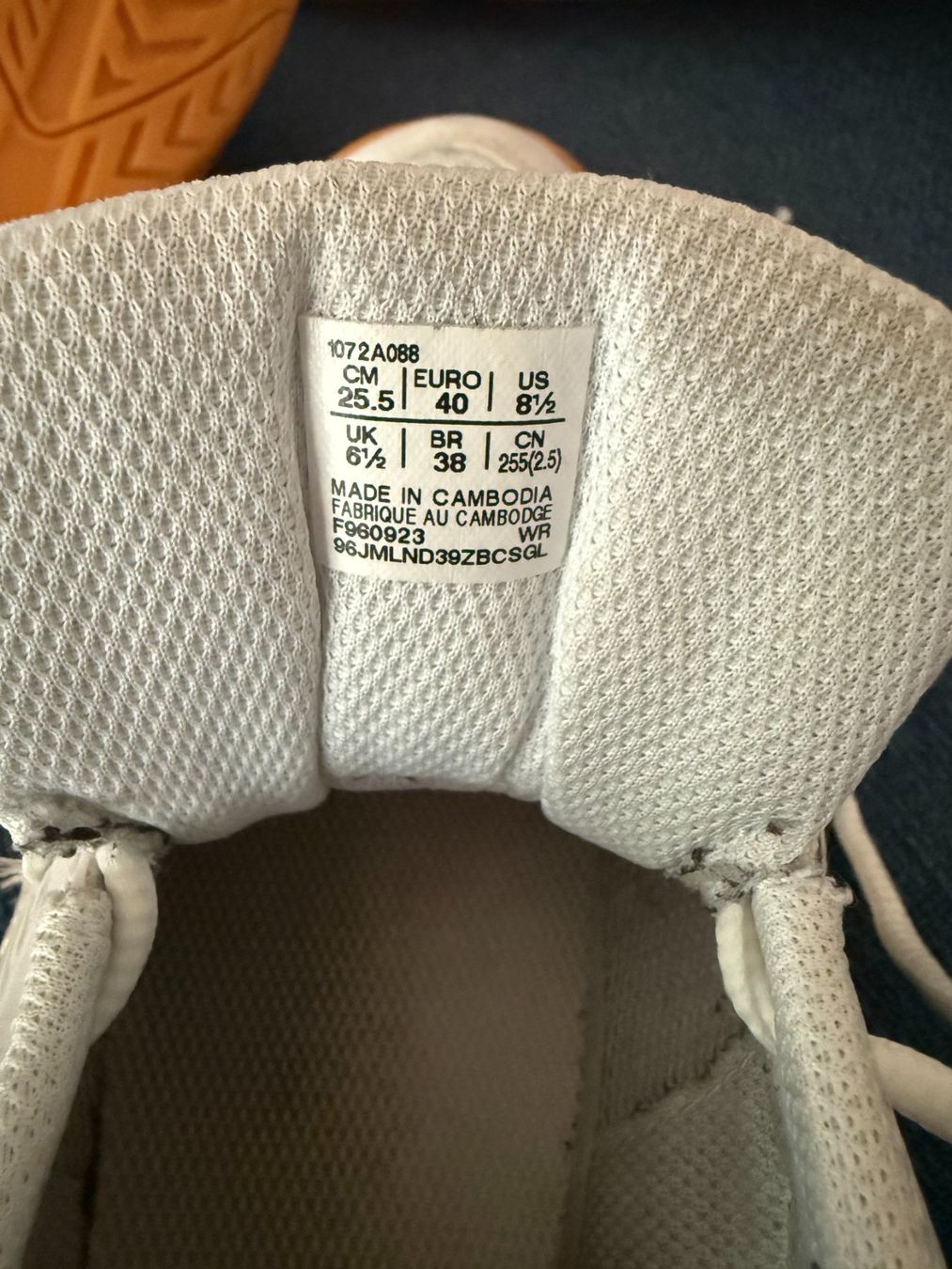 Asics Scarpe da uomo: Hallenturnschuhe ASICS Grösse 40 – Usato da Uzwil venduto da justitia8 4