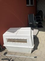 Hundebett mit Transportbox und Zubehoer guter Zustand