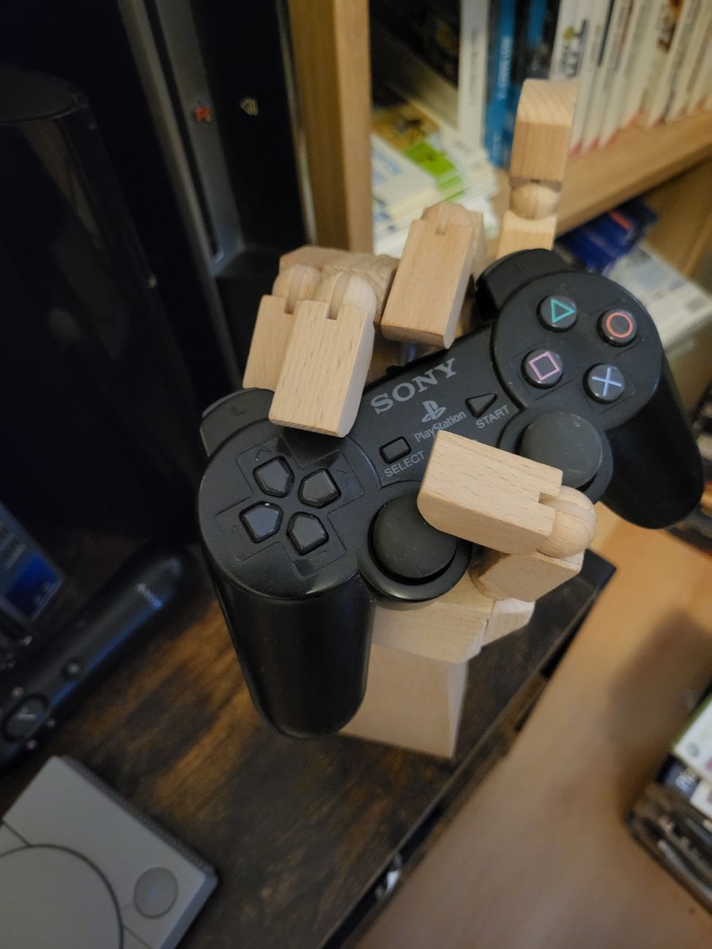 Sony Controller: Support Manette Bois Fait Main Playstation PS2 – Gebraucht aus Conthey von Th3gr4yf0x