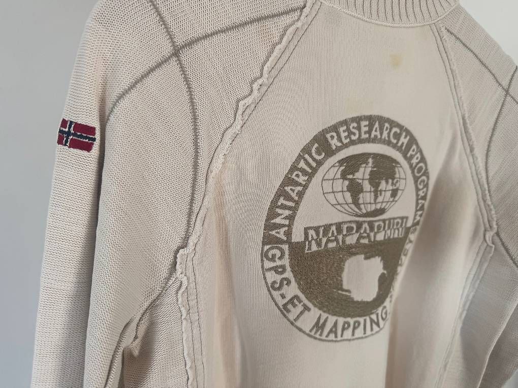 Maglioni & Felpe: Felpa Napapijri originale – Usato da Massagno venduto da whi_d5bd 3