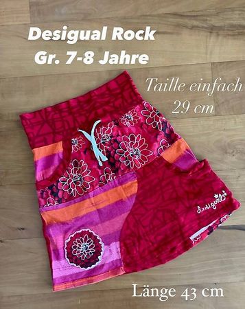 Mädchenrock Gr. ca. 7- 8 Jahre - ca. 128  Desigual