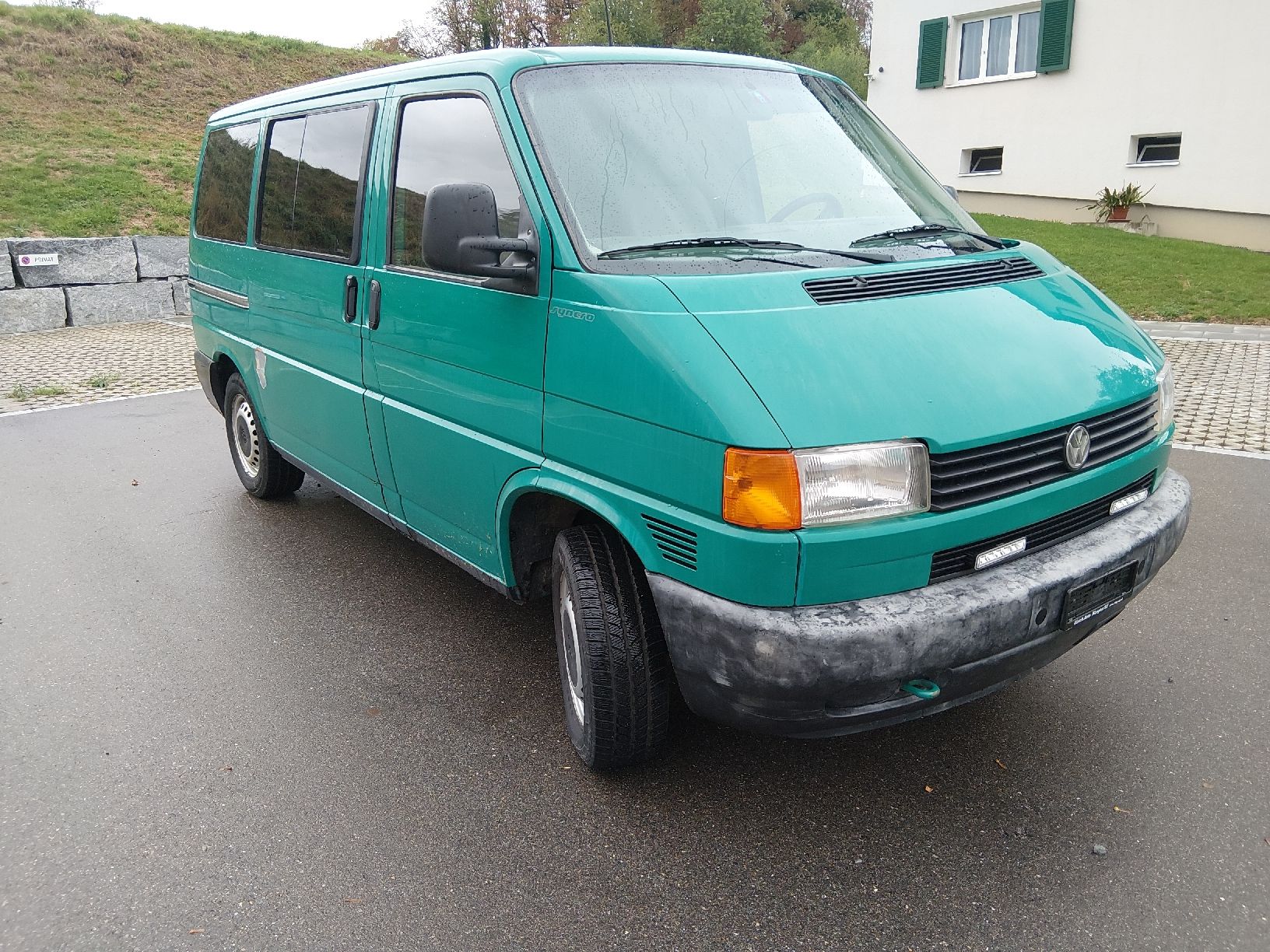 VW Automobili: VW T4 Syncro Swiss Profi mit Differenzialsperre – Usato da Wald ZH venduto da Beobachtungswagen 1