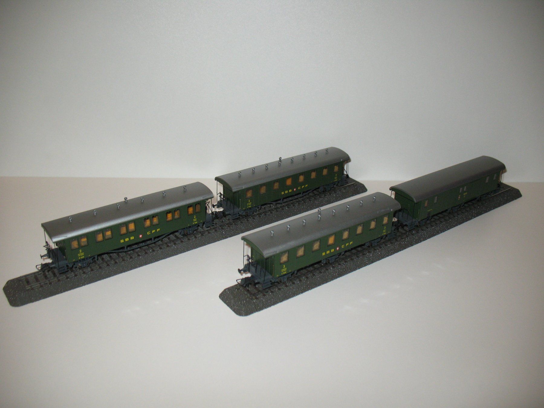 Liliput Modelleisenbahnen: Schweizer "Oldtimerwagen-Set" der SBB in H0=/ Liliput 330506 – Neu (gemäss Beschreibung) aus Ettiswil von Caapraibex 1