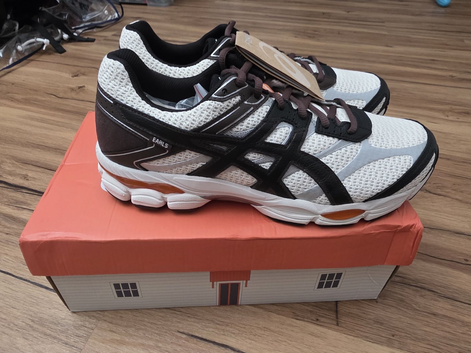 Asics Chaussures hommes: EARLS X GEL-CUMULUS 16 Grösse 44 – Neuf avec emballage d'origine à Oberbüren par UC1987 1