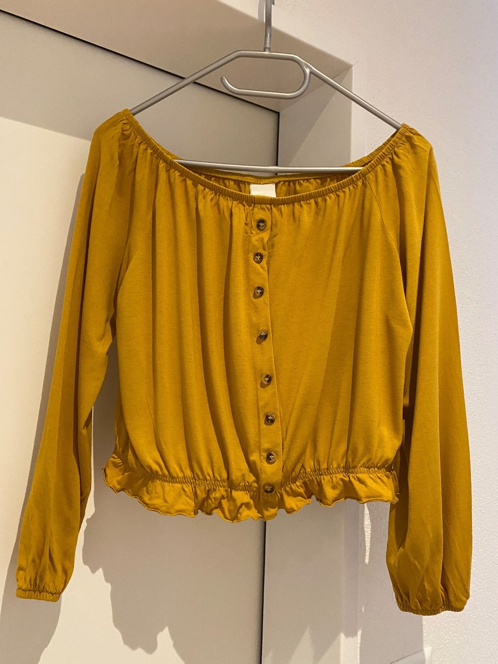 Camicette: Blusen 2er Set langarm, crop – Usato da Dachsen venduto da Jay_3