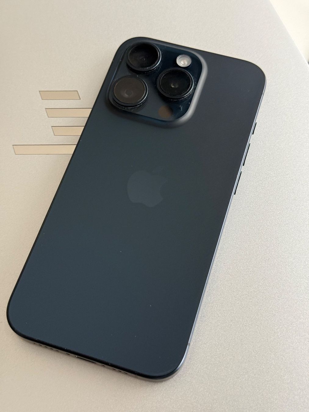 Apple Handys / Smartphones: Apple iPhone 15 Pro 512GB Blue – Gebraucht aus Zürich von dar_rmti 1