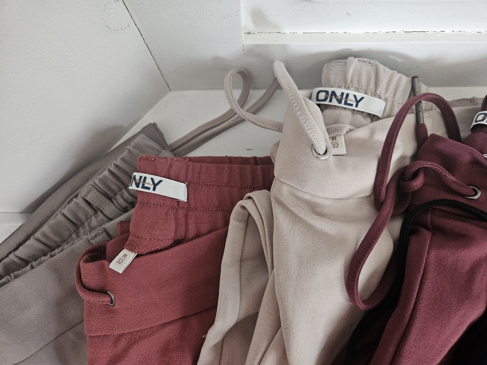 Only Hosen: Only Hose  – Neu und originalverpackt aus Ennetbürgen von LebuniaNW 1
