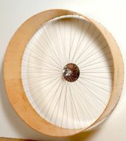 Design Katzenrad mit Wandmontage – wie ein Kunstwerk!