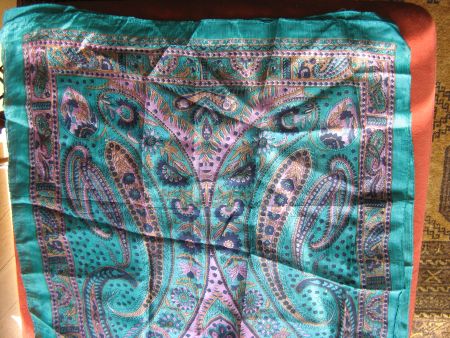 Seidenfoulard bunt mit grün