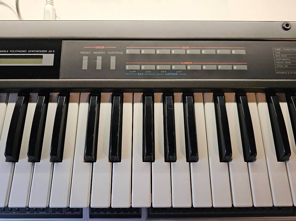 Roland Strumenti musicali: Roland alpha Juno-2 vintage synthesizer mit Controller -TOP! – Usato da Rohrbach venduto da Orangetree 3
