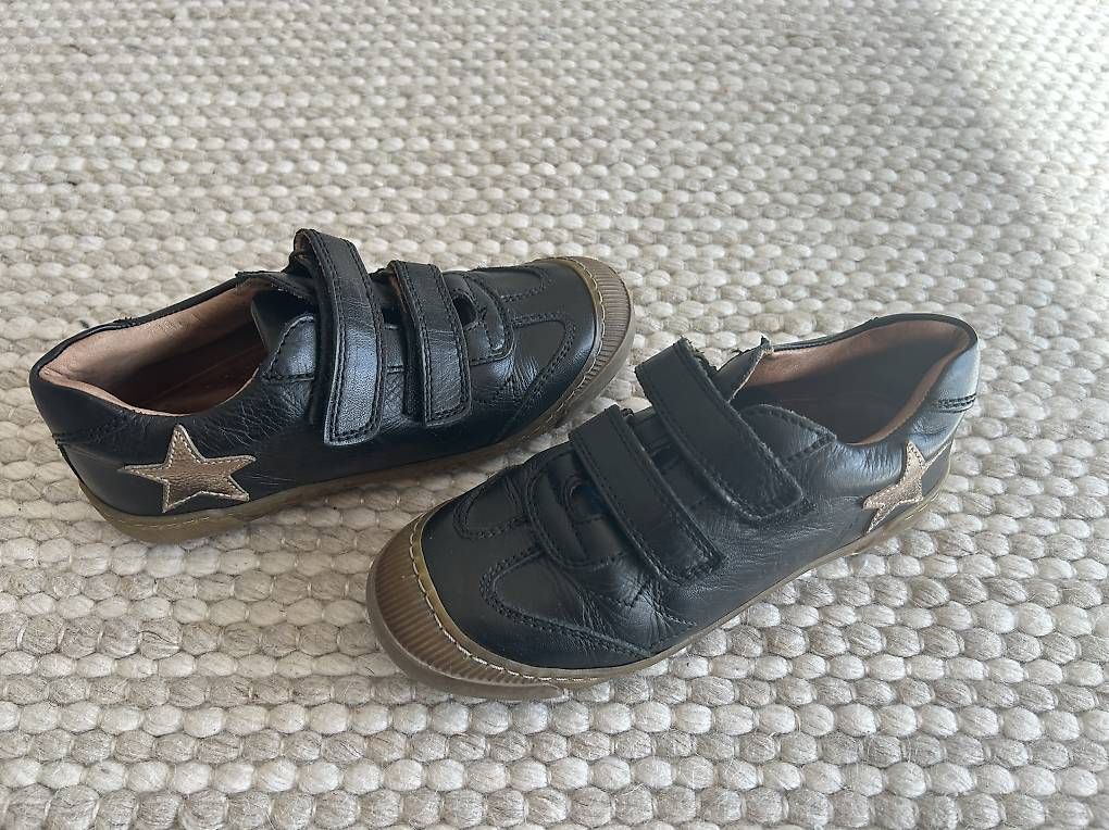 Scarpe per ragazzi: Chaussures bisgaard taille 33 – Usato da Pully venduto da Geraldine10 1