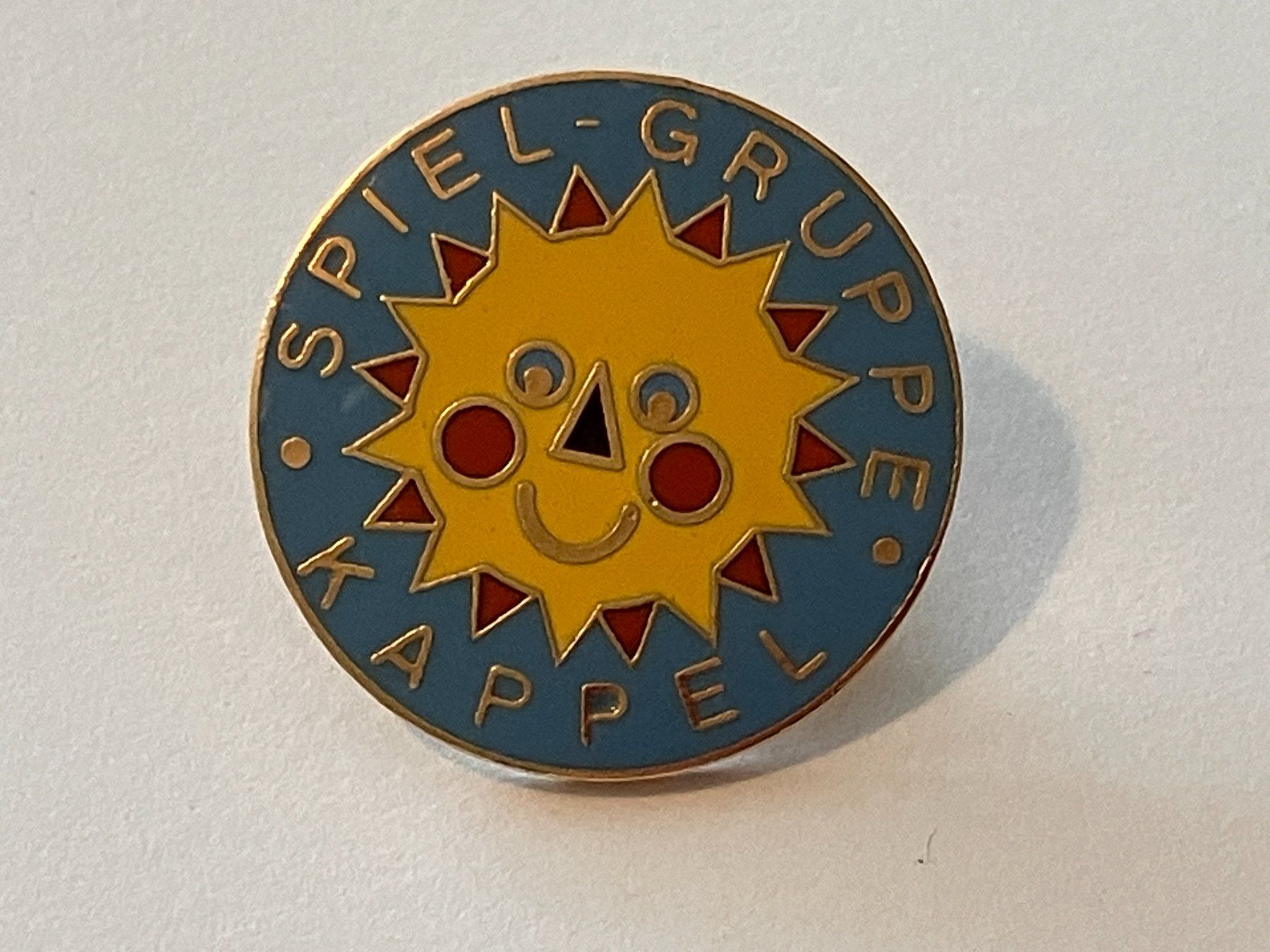 Placchette & Badge: 1 Pin Spiel-Gruppe Kappel – Usato da Basel venduto da djwwpp
