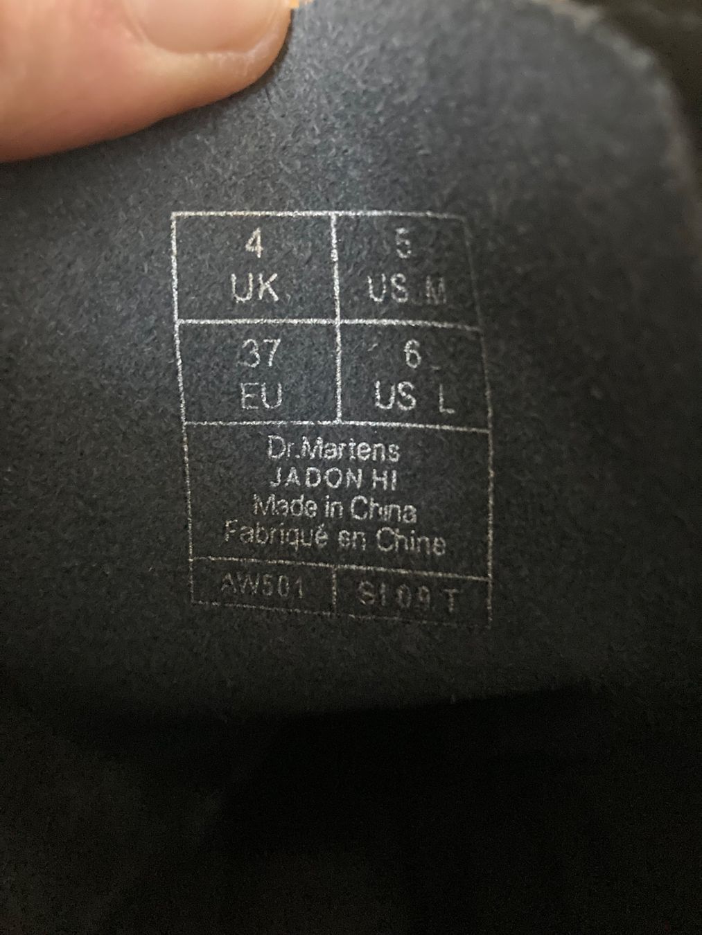 Dr. Martens Scarpe da donna: Dr. Martens Jadon Hi und Rucksack Set – Usato da Hitzkirch venduto da eve_may 5
